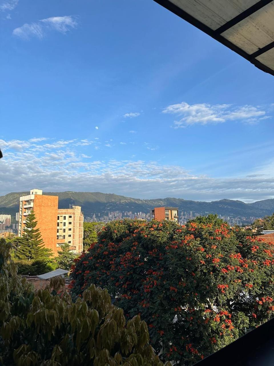 Hotel Zona Verde Μεντεγίν Εξωτερικό φωτογραφία