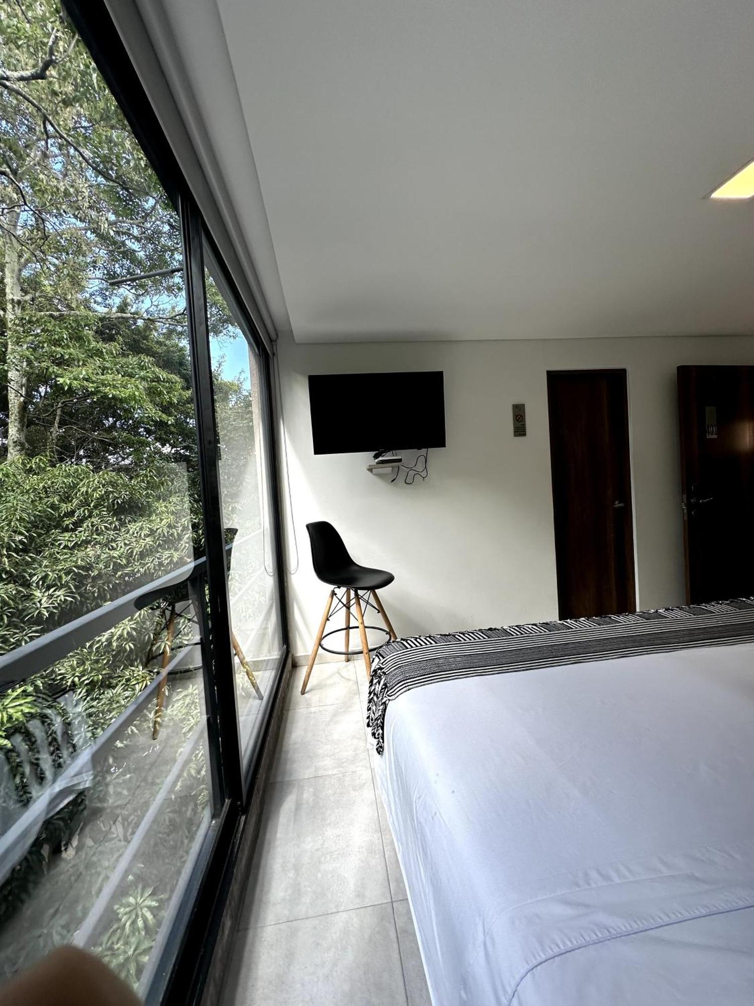 Hotel Zona Verde Μεντεγίν Εξωτερικό φωτογραφία