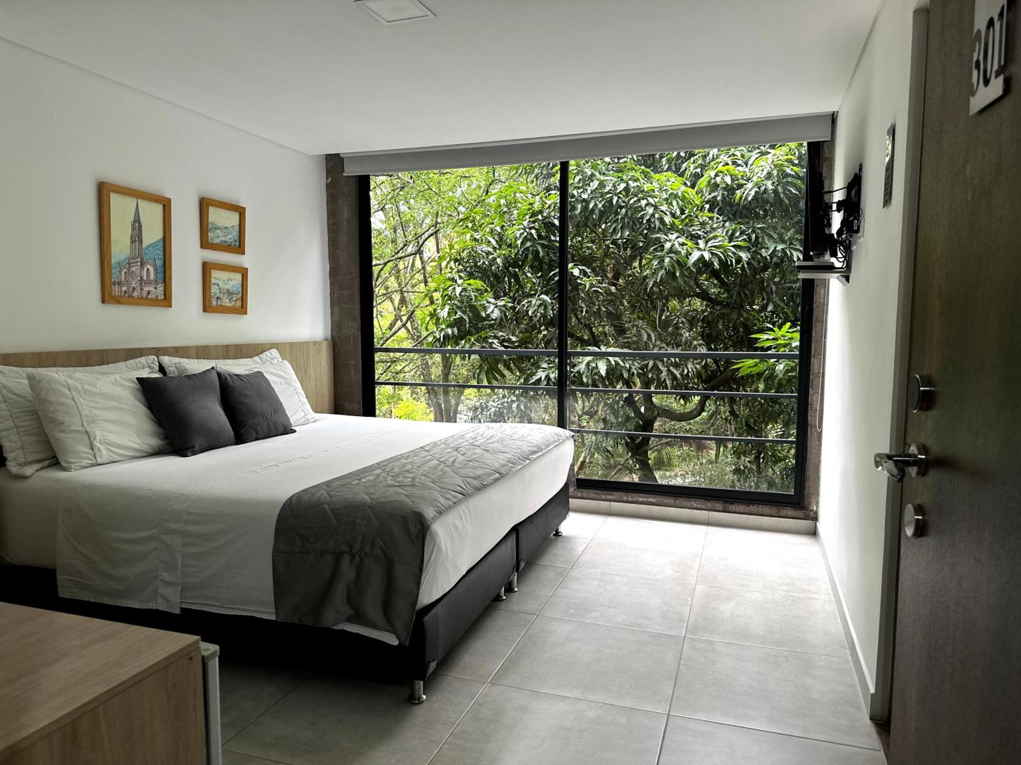 Hotel Zona Verde Μεντεγίν Εξωτερικό φωτογραφία